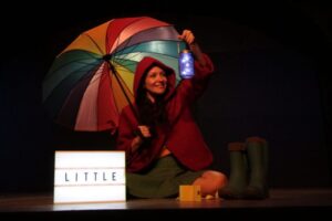 1583312182_LITTLE-Rainbow-Ridinghood-al-Teatro-Le-Maschere-l8-marzo-e.jpg
