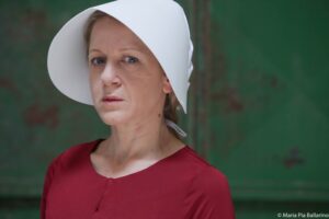 The-Handmaid’s-Tale-Il-Racconto-dell’Ancella-al-Teatro-Basilica.jpg