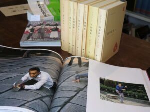 biblioteca libri angolo cinese