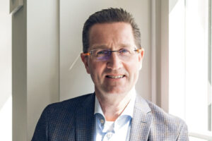 01-stefan-nilsson-ceo-colosseum-dental-group