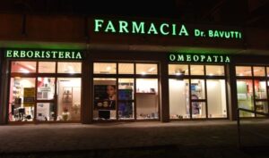 FarmaciaBavuttiNight