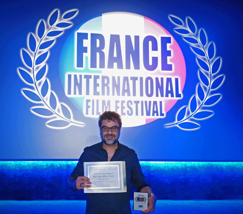 "Dimmi chi sono" di Luca Caserta vince il Premio Speciale della Giuria al France International Film Festival di Parigi