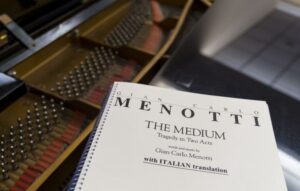 1633010432_La-Medium-di-Menotti-inaugura-la-nuova-stagione-del-Teatro.jpg