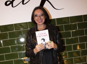 0d26d796-08b7-439a-a71b-31b5bad9f833-min