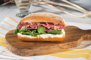 panino-salame-miele-e-noci