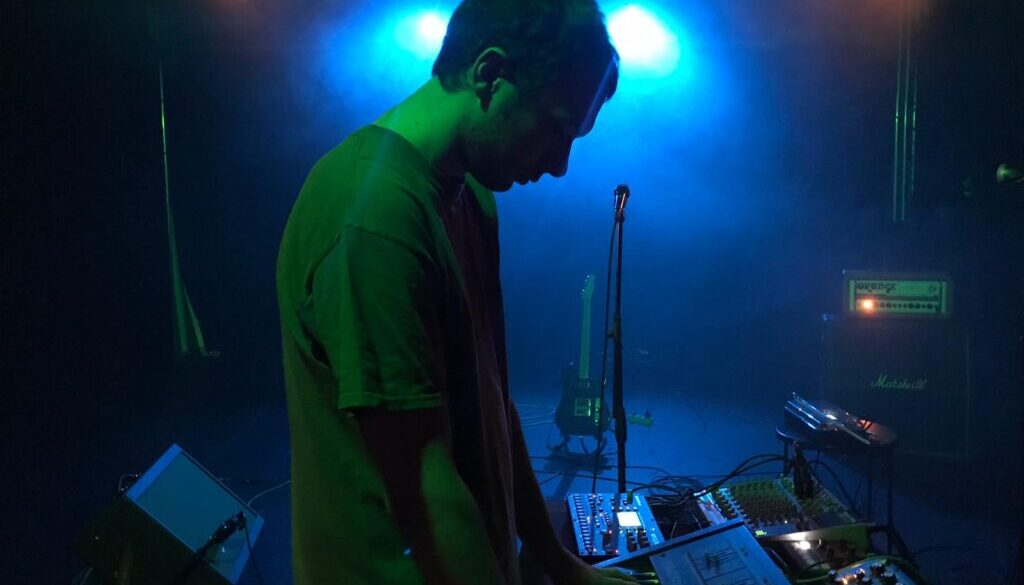 i-crushed-curcuma-on-stage