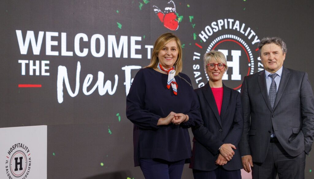 hospitality-2023_da-sx_-alessandra-albarelli-giovanna-voltolini-roberto-pellegrini