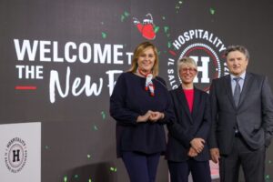 hospitality-2023_da-sx_-alessandra-albarelli-giovanna-voltolini-roberto-pellegrini
